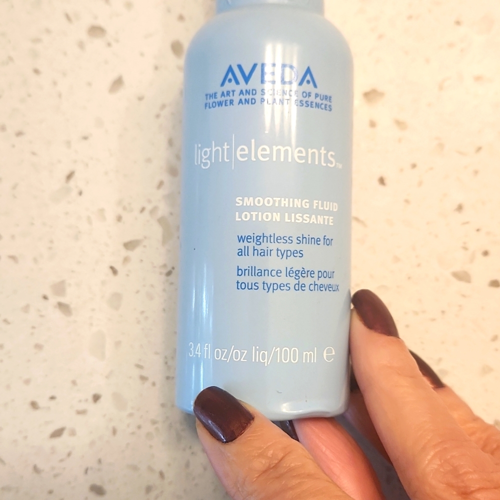 Aveda Light Elements Smoothing Fluid